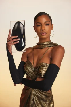 Clutches><noscript><img width=