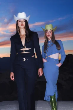 Sets|Tops><noscript><img width=