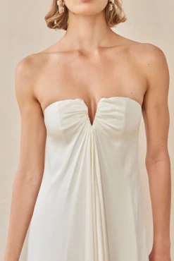 Gowns><noscript><img width=