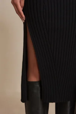 Knits><noscript><img width=