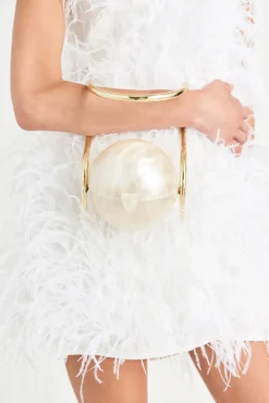 Clutches><noscript><img width=