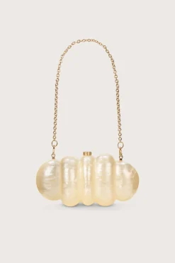 Clutches><noscript><img width=