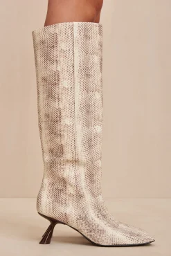 Boots|Shoes><noscript><img width=